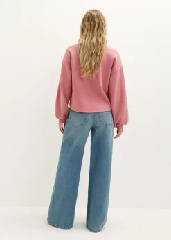 Balloon sweater