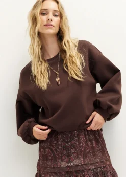 Balloon sweater