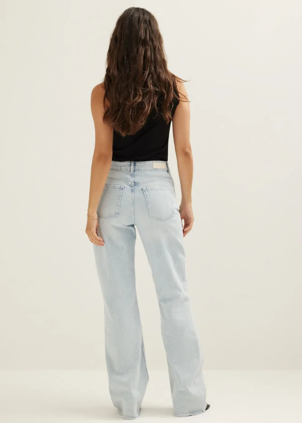 Basic singlet met kant