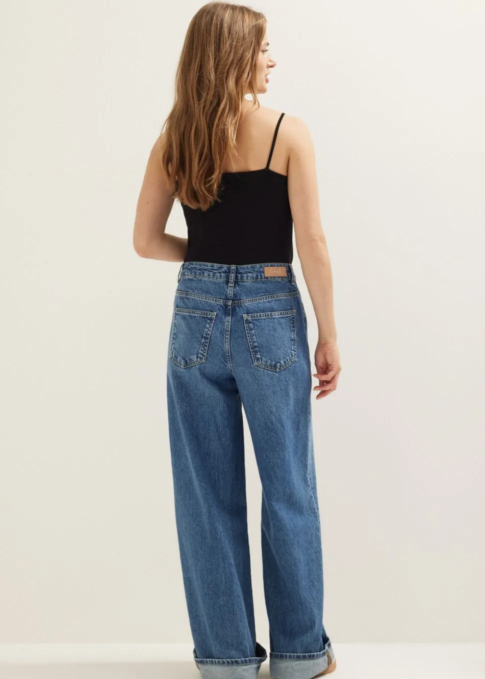 Basic singlet met kant