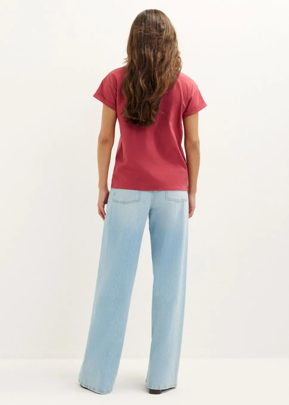 Basic T-shirt met opgerolde mouw