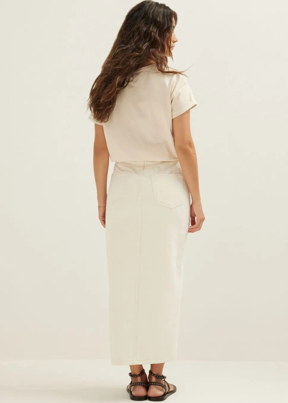 Basic T-shirt met opgerolde mouw