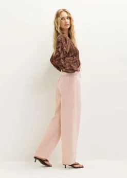 Cara barrel jeans