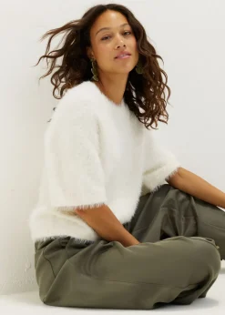 Fluffy trui met raglan mouw