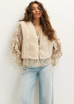 Fur short gilet
