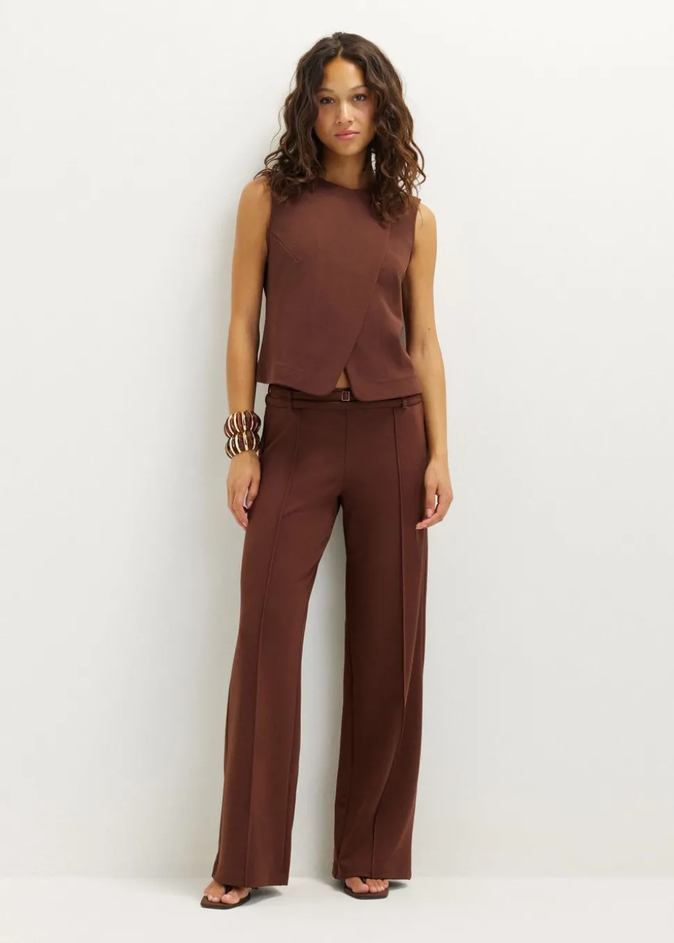Pantalon met dubbel riempje