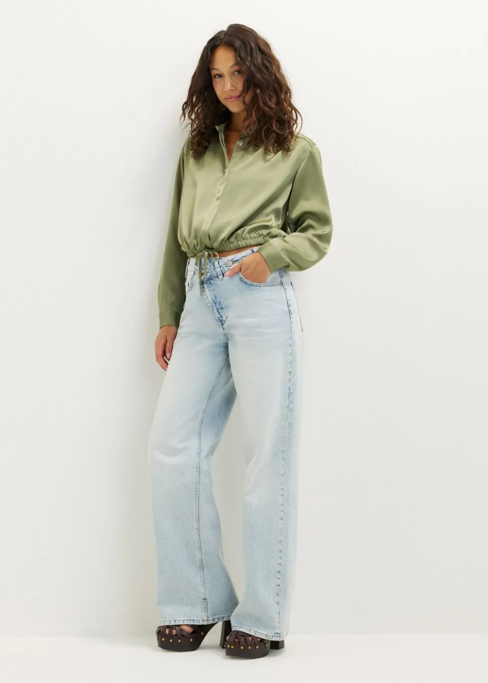 Satijnen blouse met koord